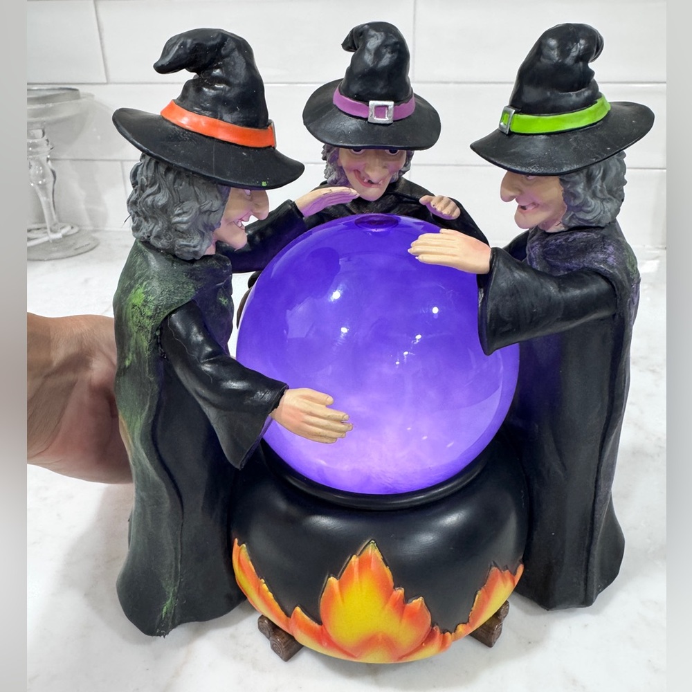 Halloween 3 Witches Light Up Globe Cauldron 🎃🧙‍♀️